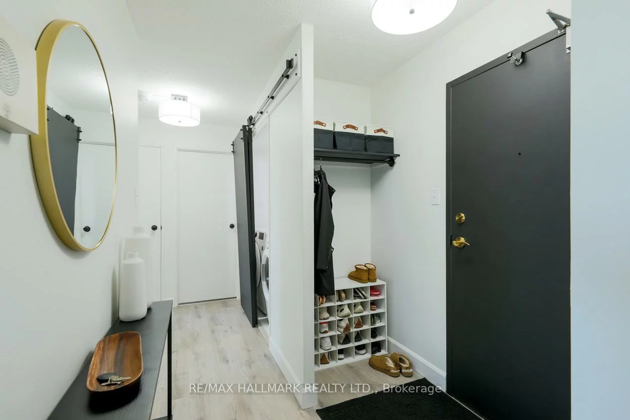 3590, Kaneff, Mississauga Valleys, Mississauga