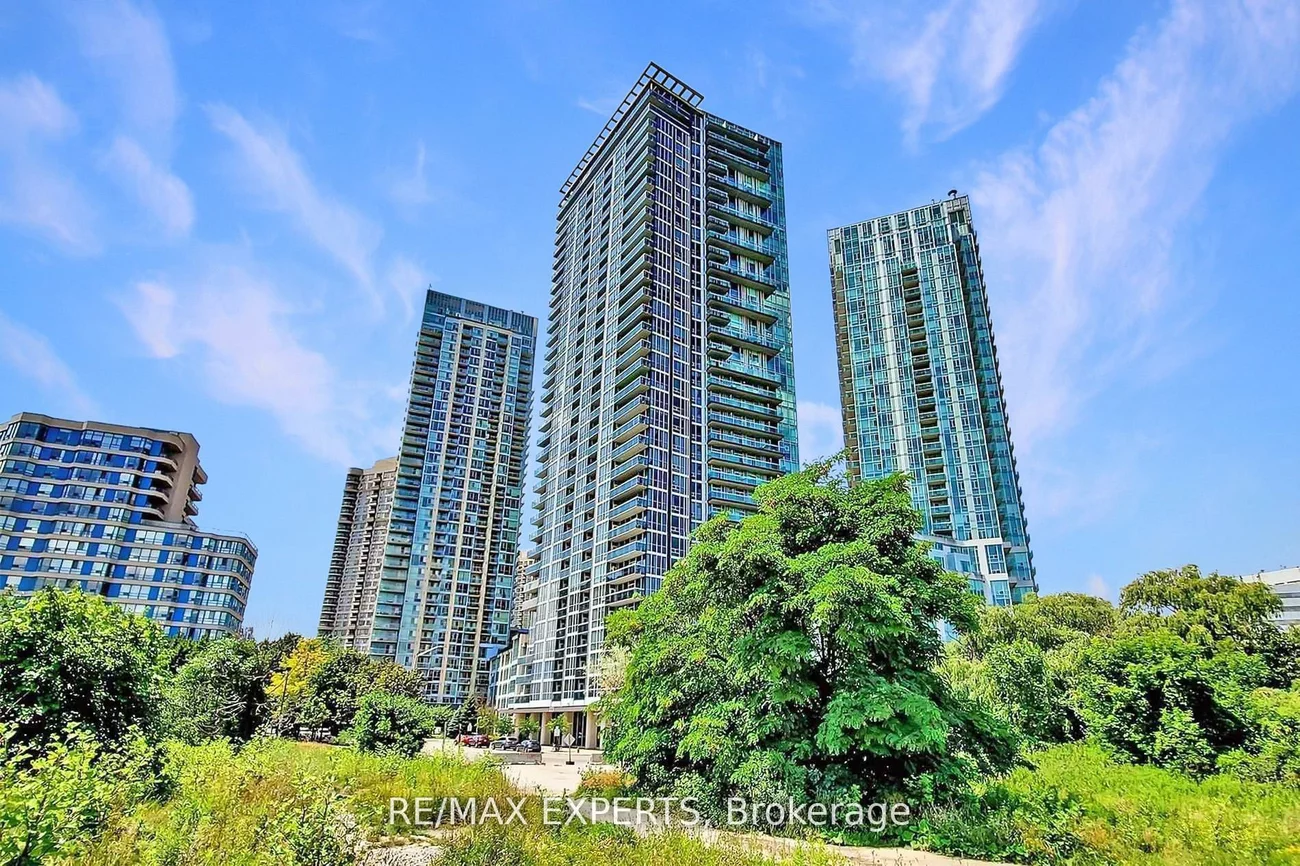 223, Webb, City Centre, Mississauga