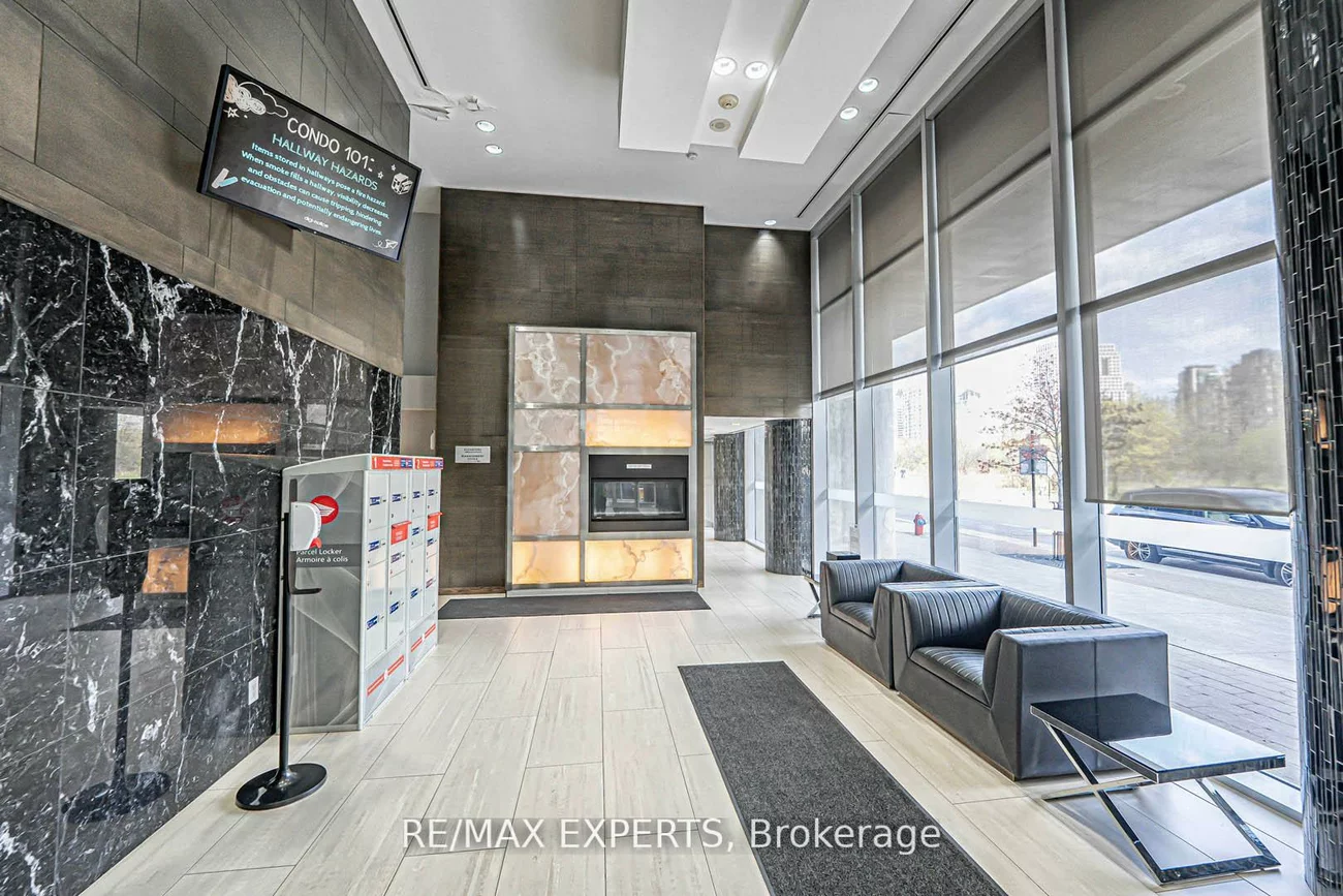 223, Webb, City Centre, Mississauga