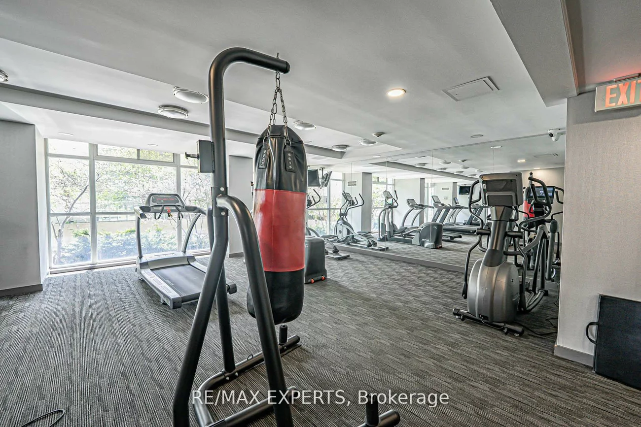 223, Webb, City Centre, Mississauga