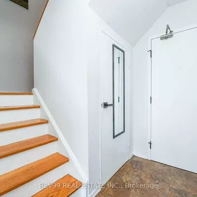 2121, Roche, Sheridan, Mississauga