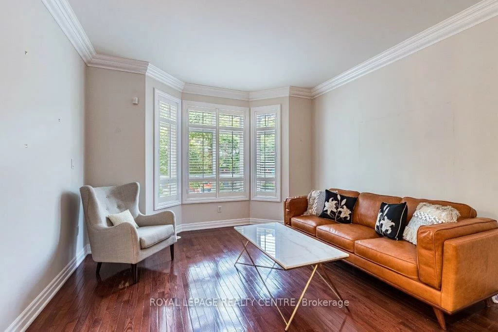 35, Compass, Port Credit, Mississauga