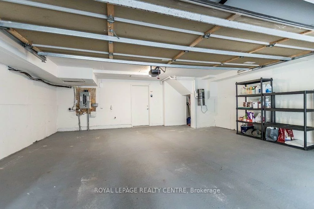 35, Compass, Port Credit, Mississauga