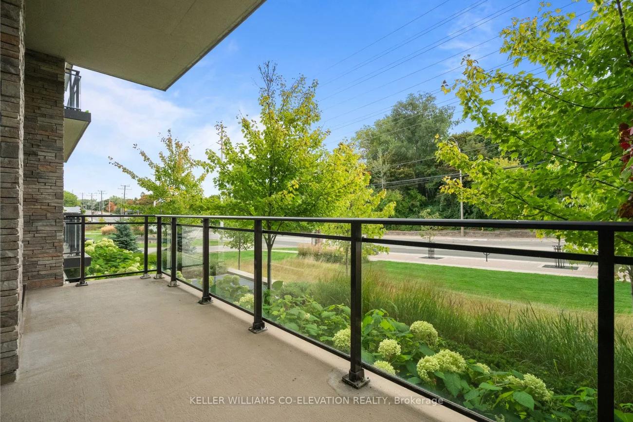 1575, Lakeshore, Clarkson, Mississauga