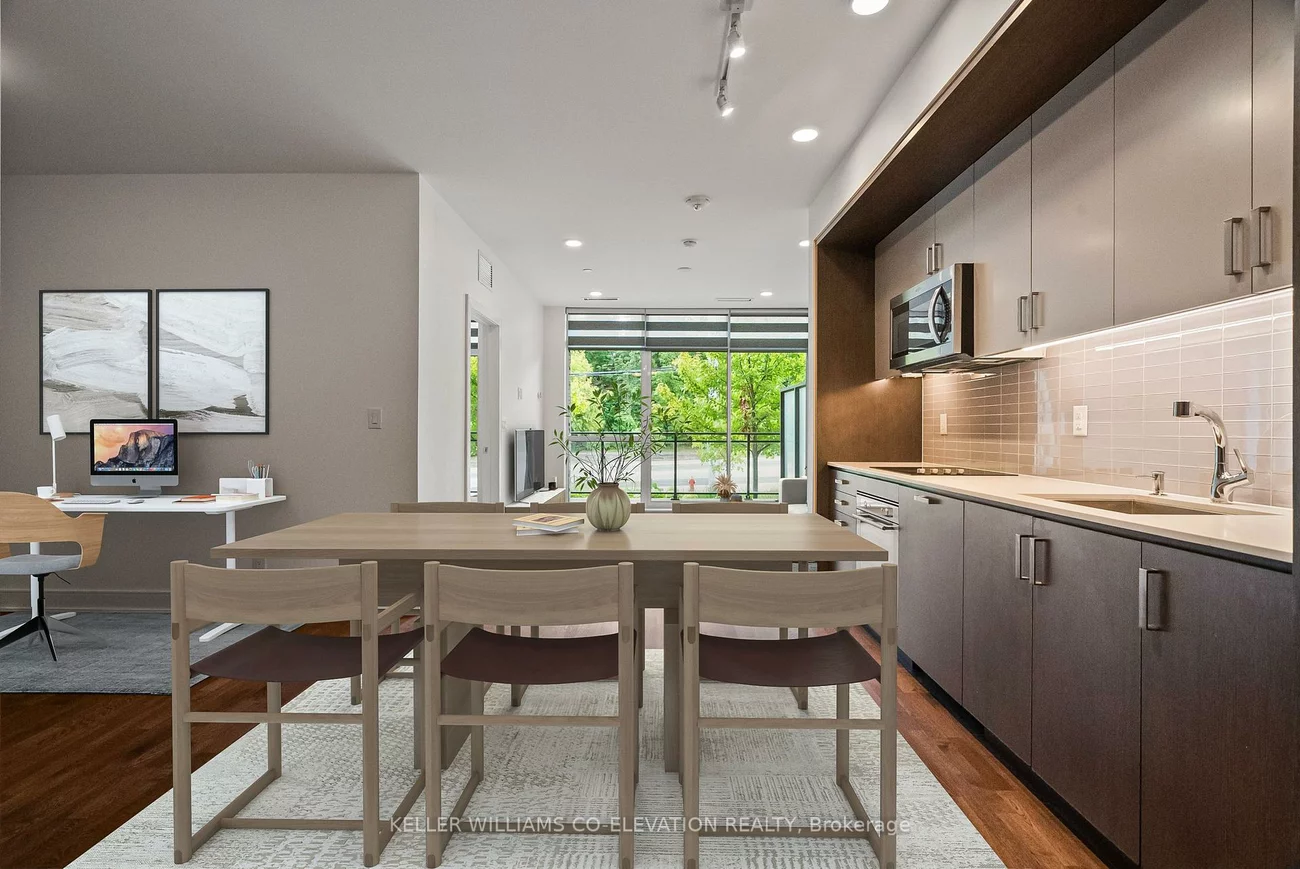 1575, Lakeshore, Clarkson, Mississauga