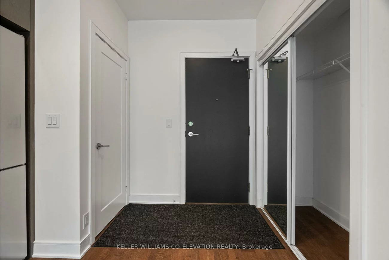 1575, Lakeshore, Clarkson, Mississauga