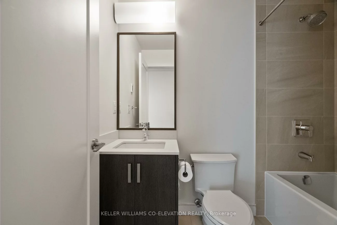 1575, Lakeshore, Clarkson, Mississauga