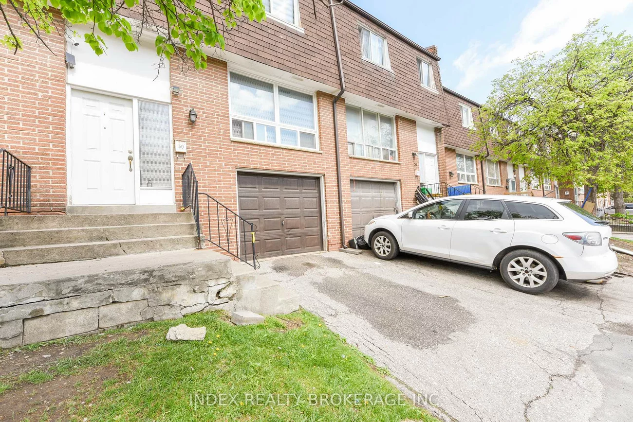 7475, Goreway, Malton, Mississauga