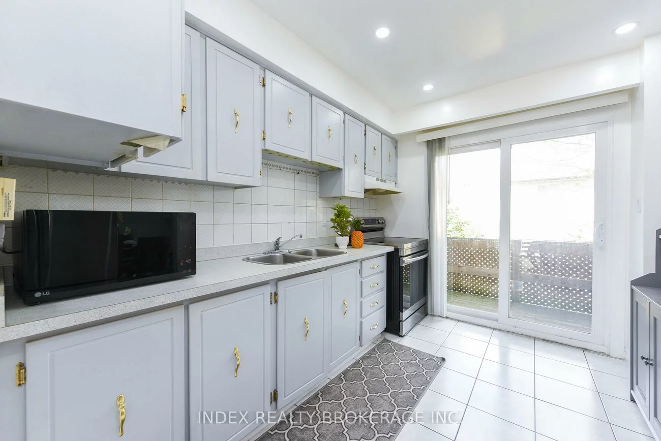 7475, Goreway, Malton, Mississauga