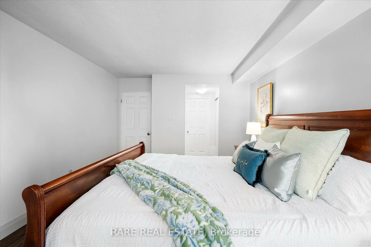 250, Webb, City Centre, Mississauga