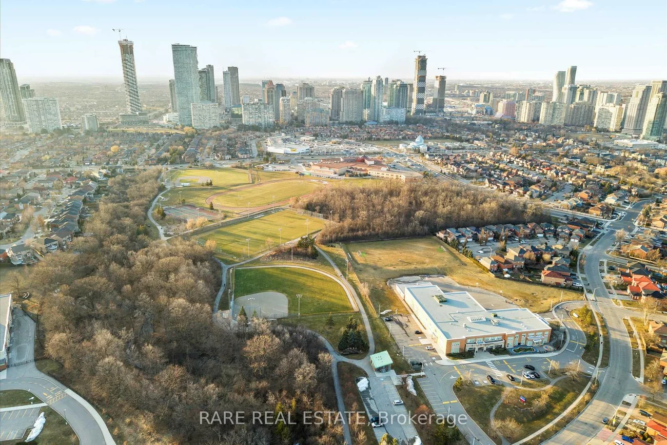 250, Webb, City Centre, Mississauga