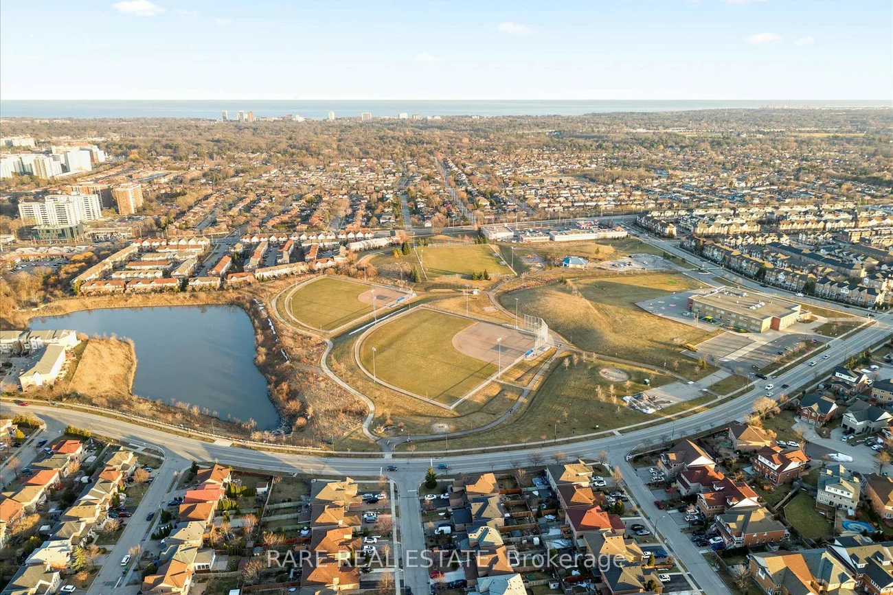 250, Webb, City Centre, Mississauga