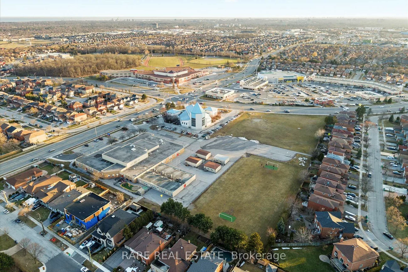 250, Webb, City Centre, Mississauga