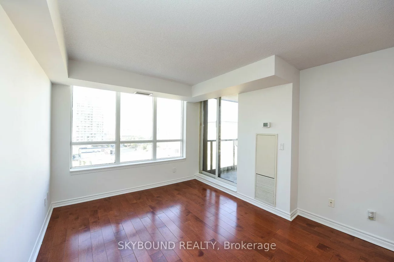 4090, Living Arts, City Centre, Mississauga