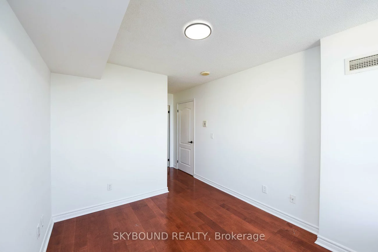 4090, Living Arts, City Centre, Mississauga