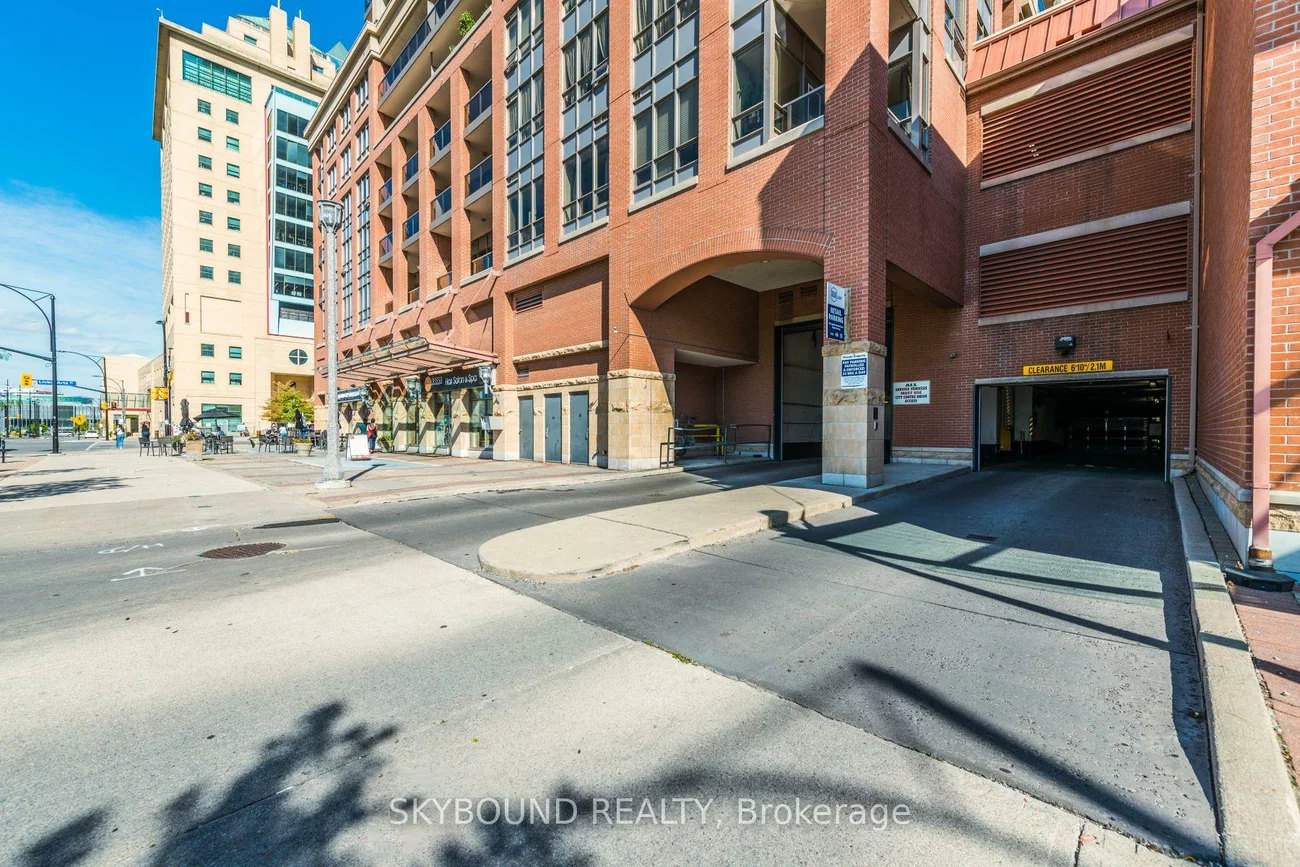 4090, Living Arts, City Centre, Mississauga