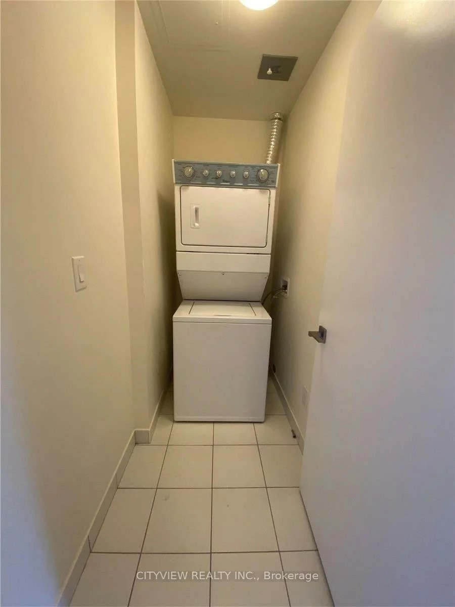 510, Curran, City Centre, Mississauga