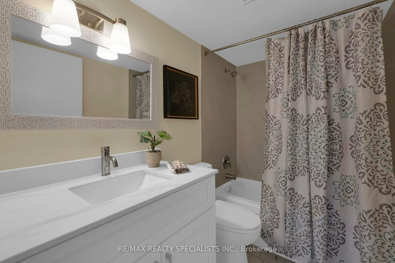 35, Trailwood, Hurontario, Mississauga