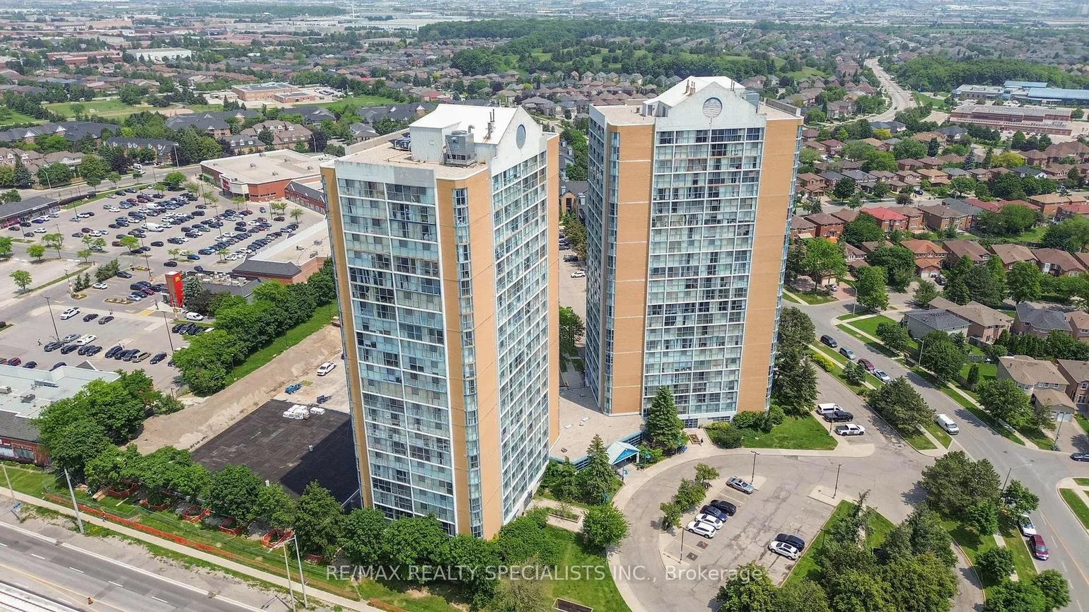 35, Trailwood, Hurontario, Mississauga
