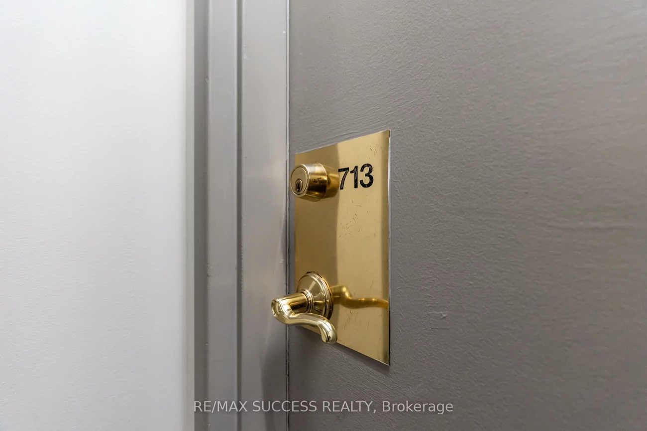 145, Hillcrest, Cooksville, Mississauga