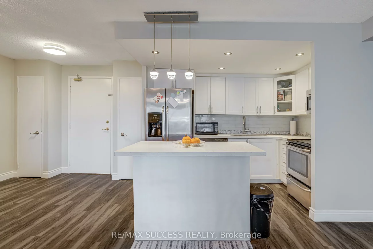 145, Hillcrest, Cooksville, Mississauga