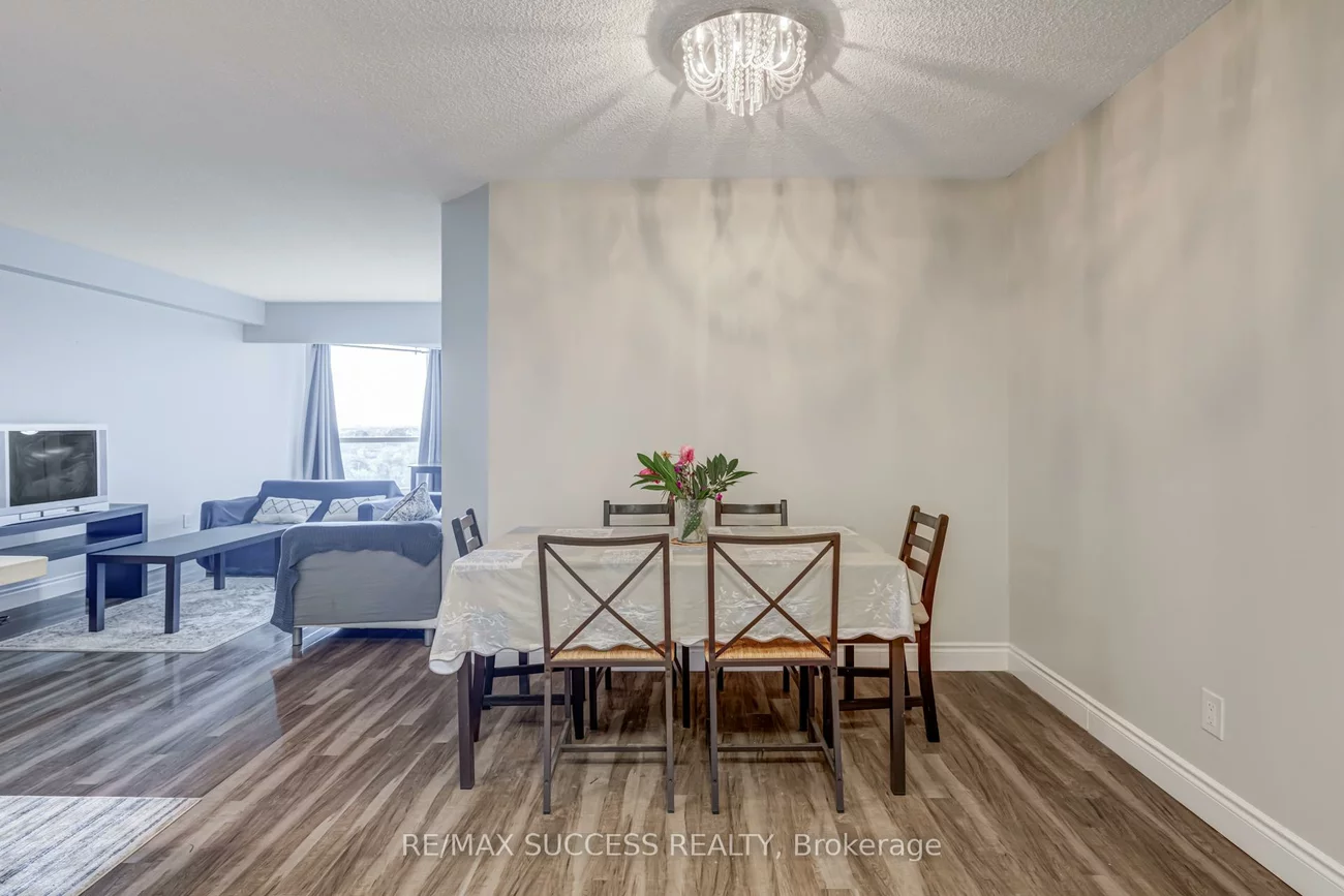 145, Hillcrest, Cooksville, Mississauga