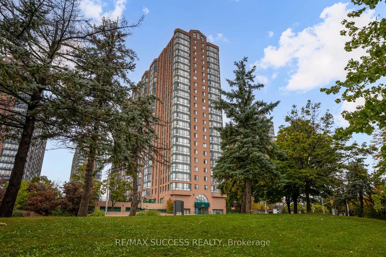 145, Hillcrest, Cooksville, Mississauga