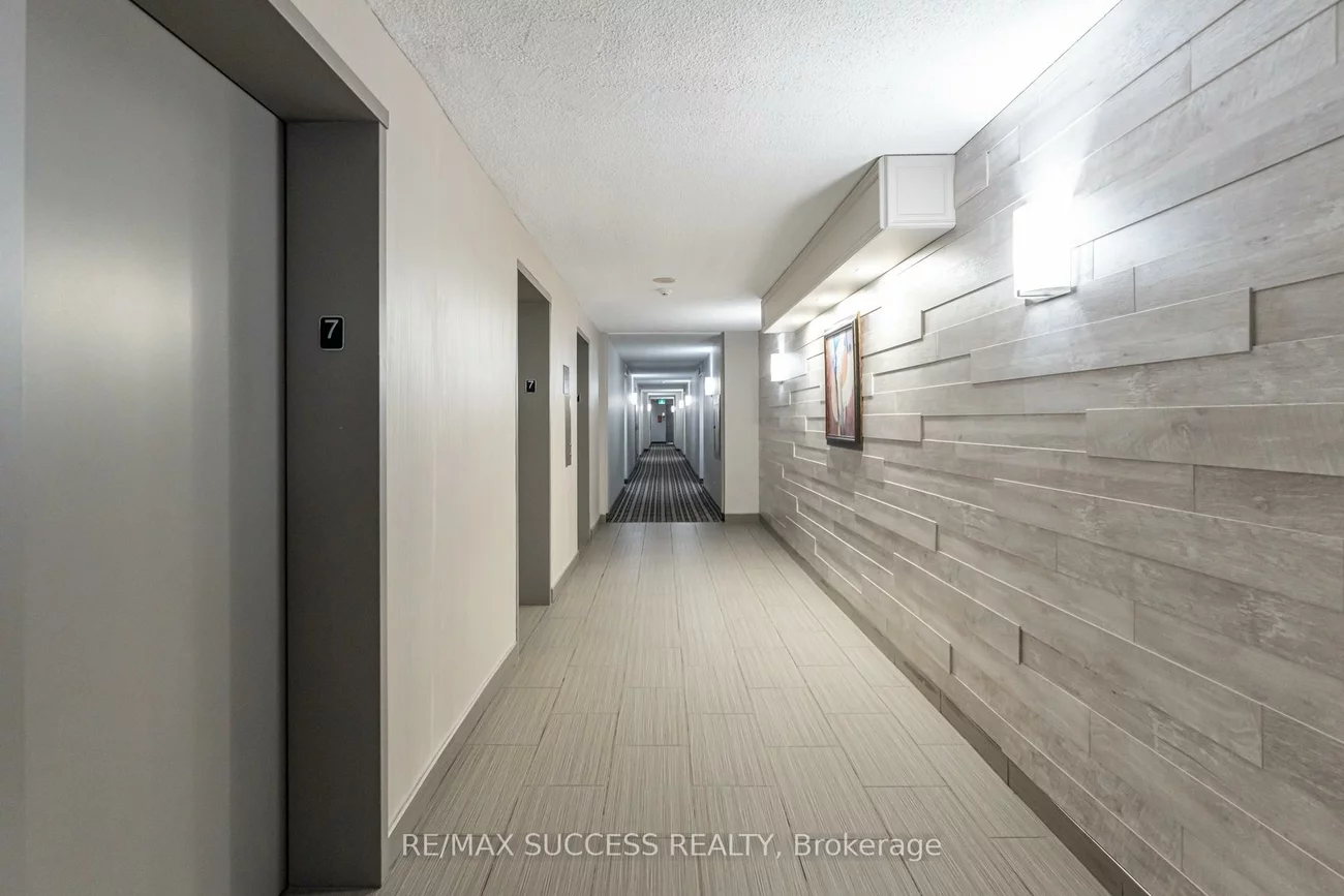 145, Hillcrest, Cooksville, Mississauga