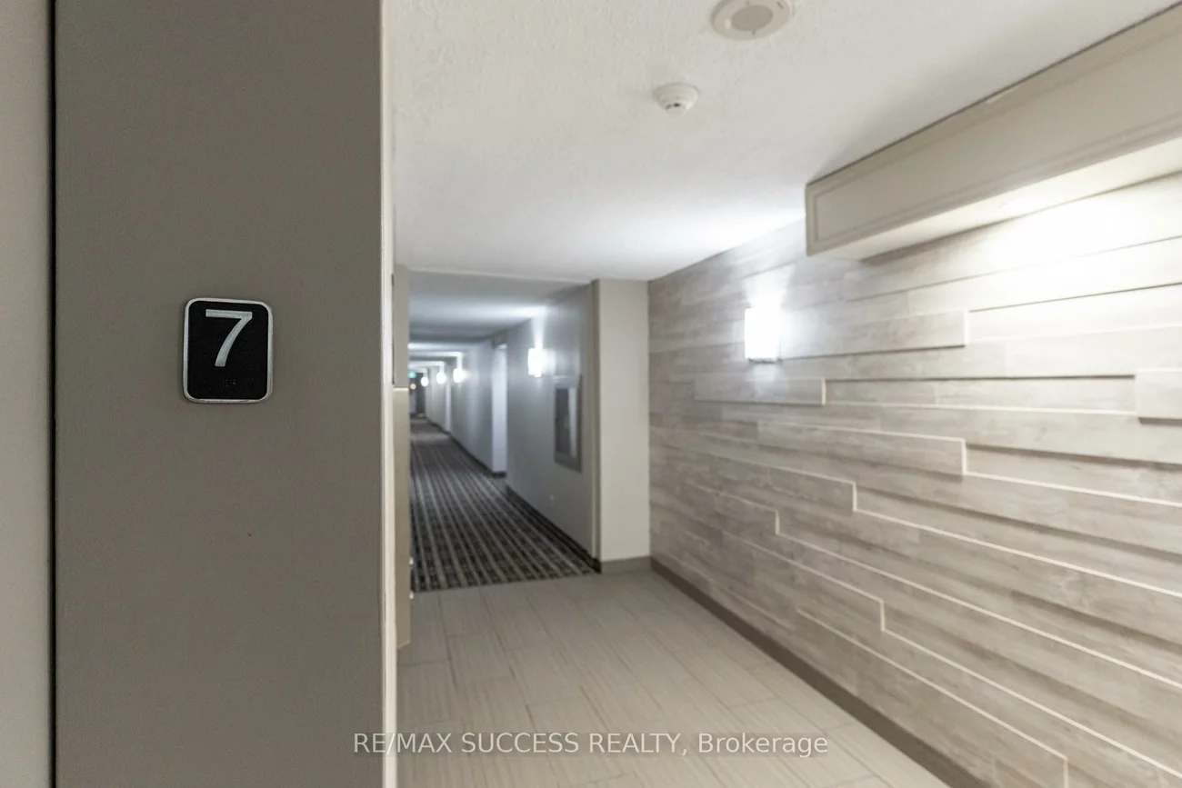 145, Hillcrest, Cooksville, Mississauga