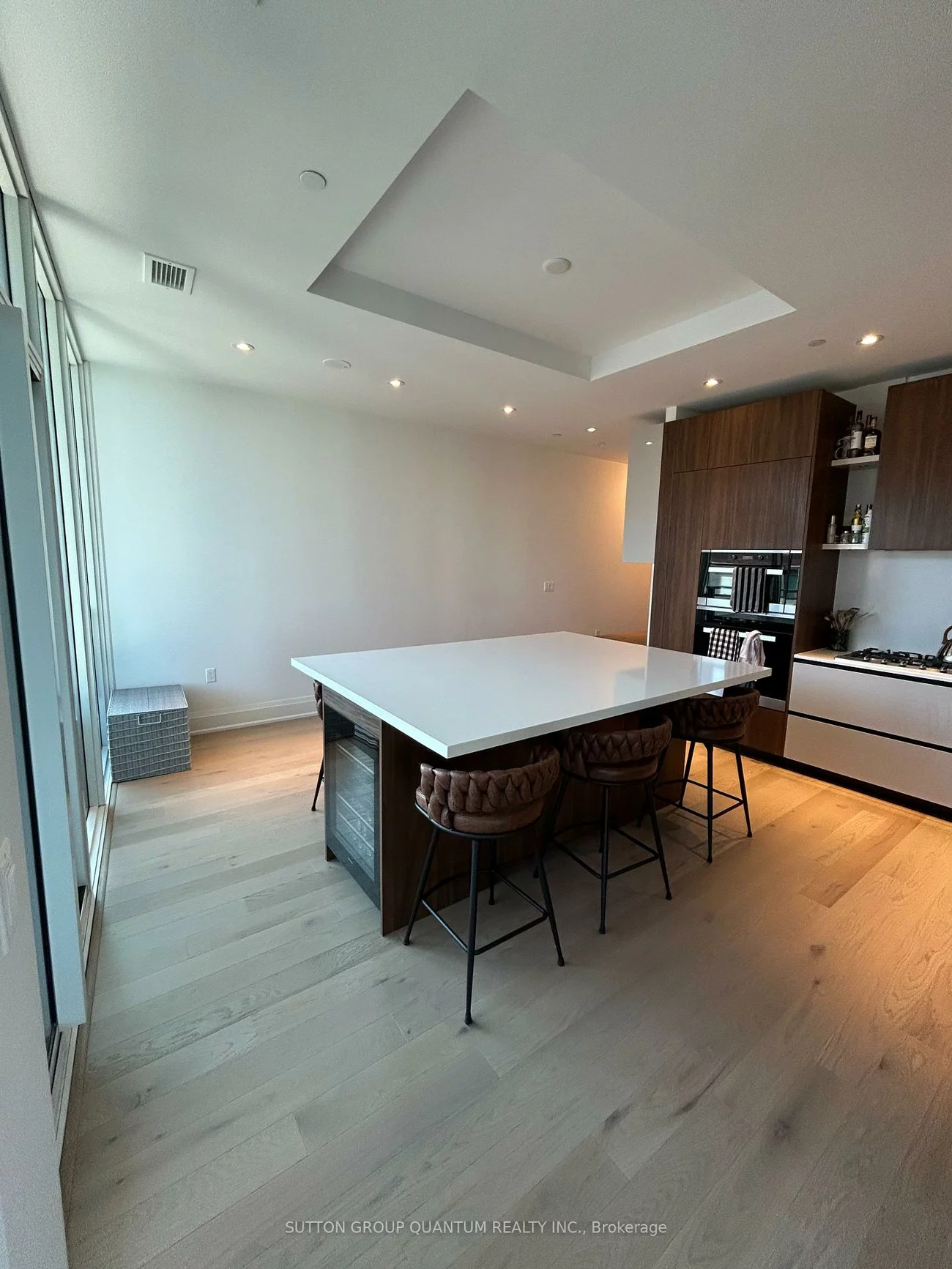 55, Port, Port Credit, Mississauga