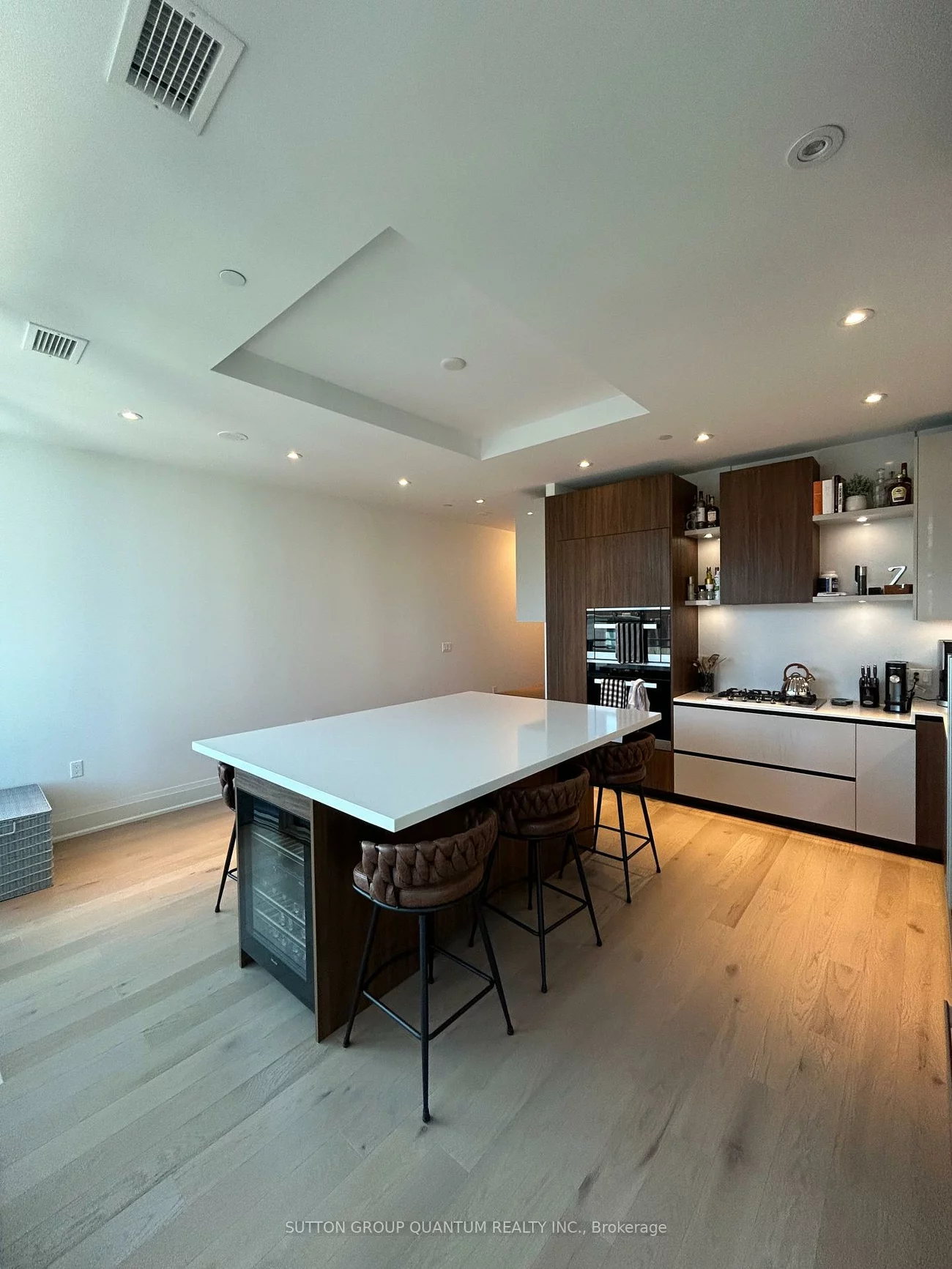 55, Port, Port Credit, Mississauga