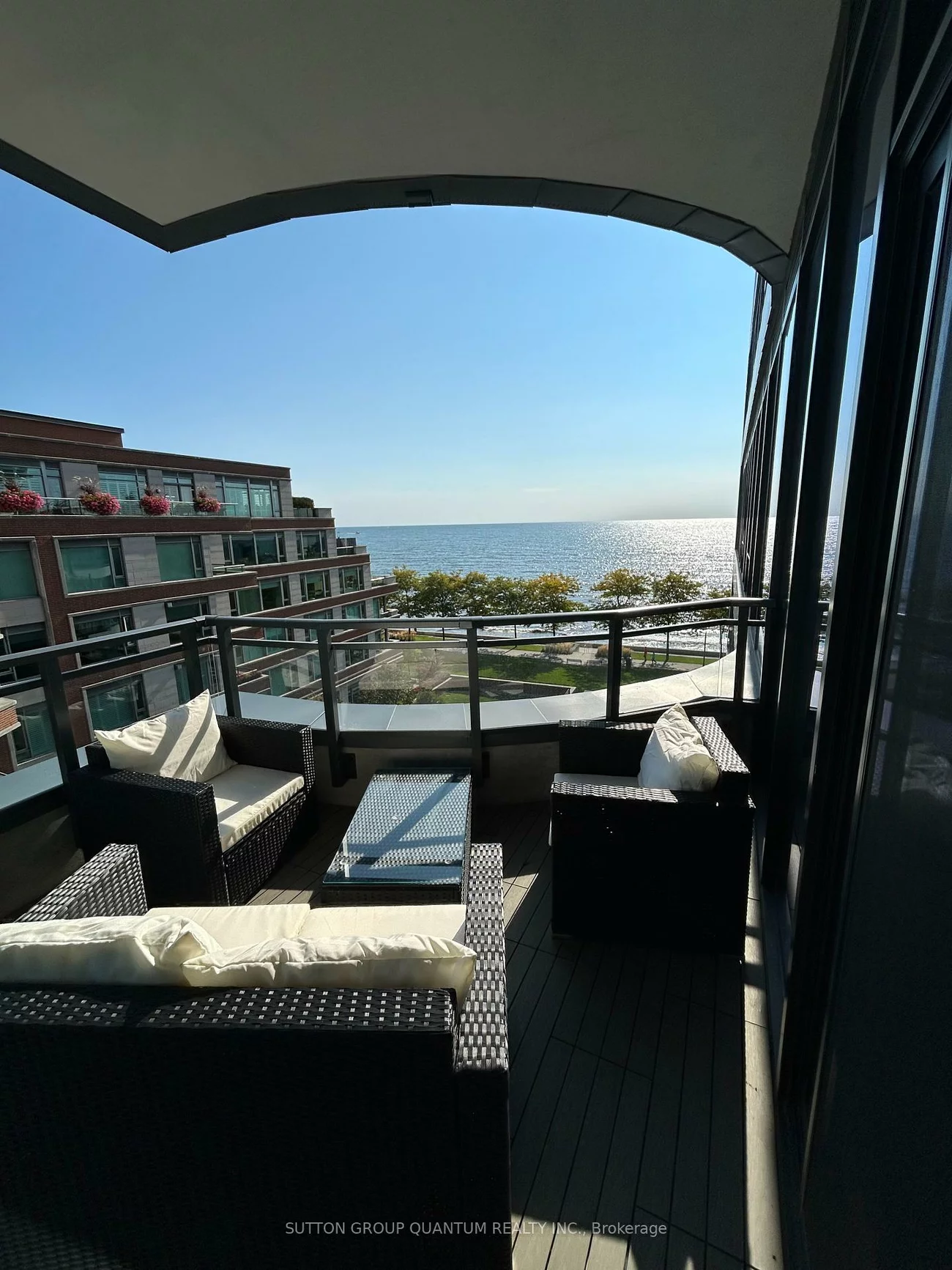 55, Port, Port Credit, Mississauga