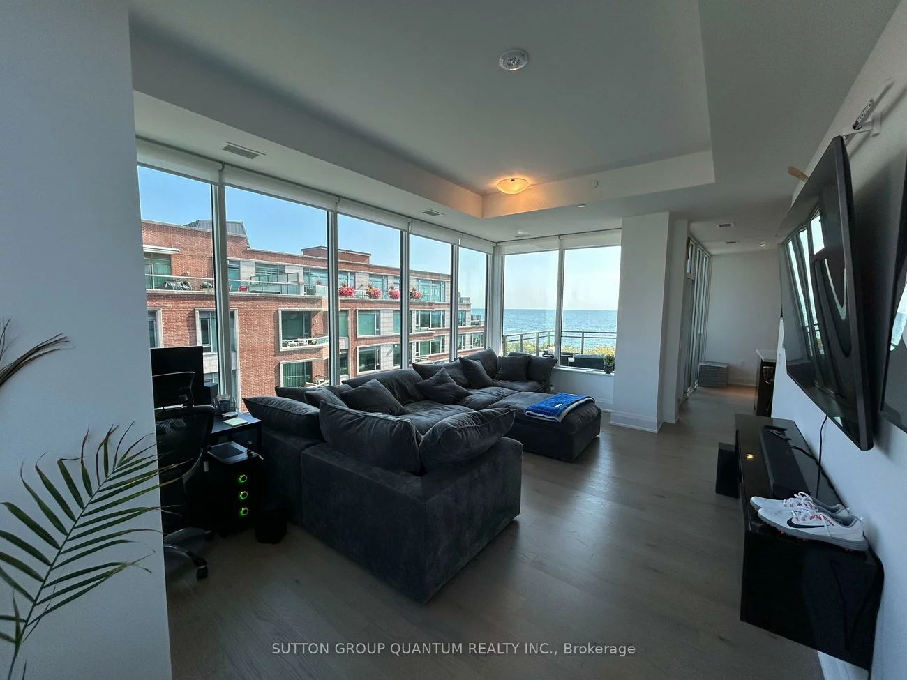 55, Port, Port Credit, Mississauga