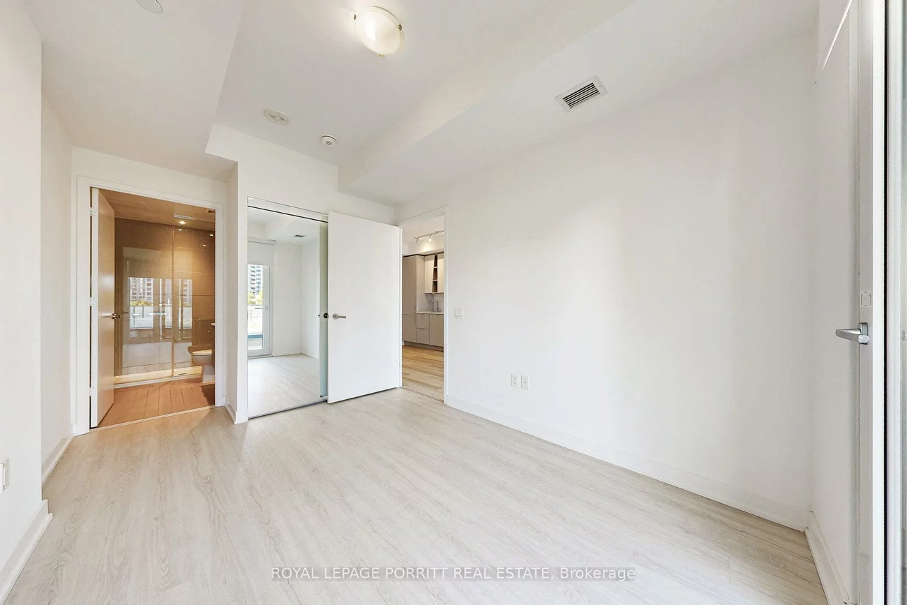 3883, Quartz, City Centre, Mississauga