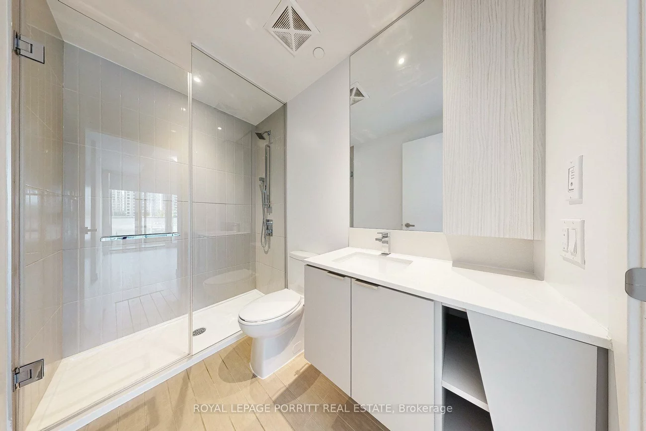 3883, Quartz, City Centre, Mississauga