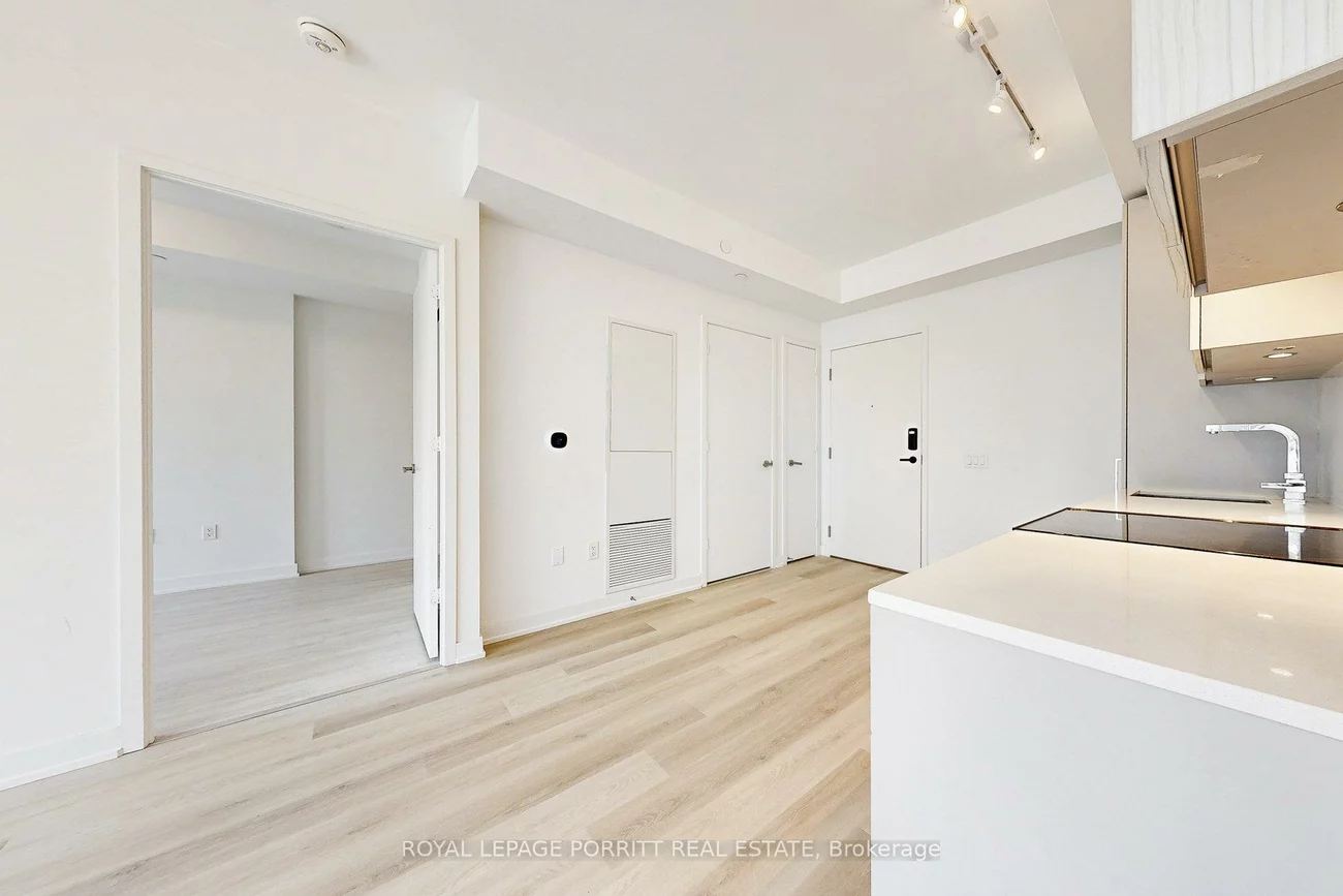 3883, Quartz, City Centre, Mississauga