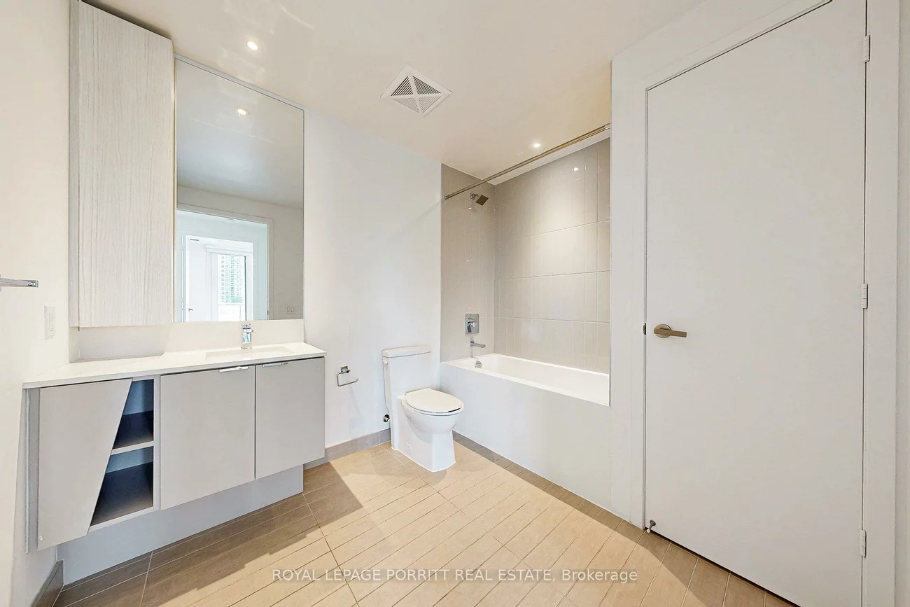 3883, Quartz, City Centre, Mississauga