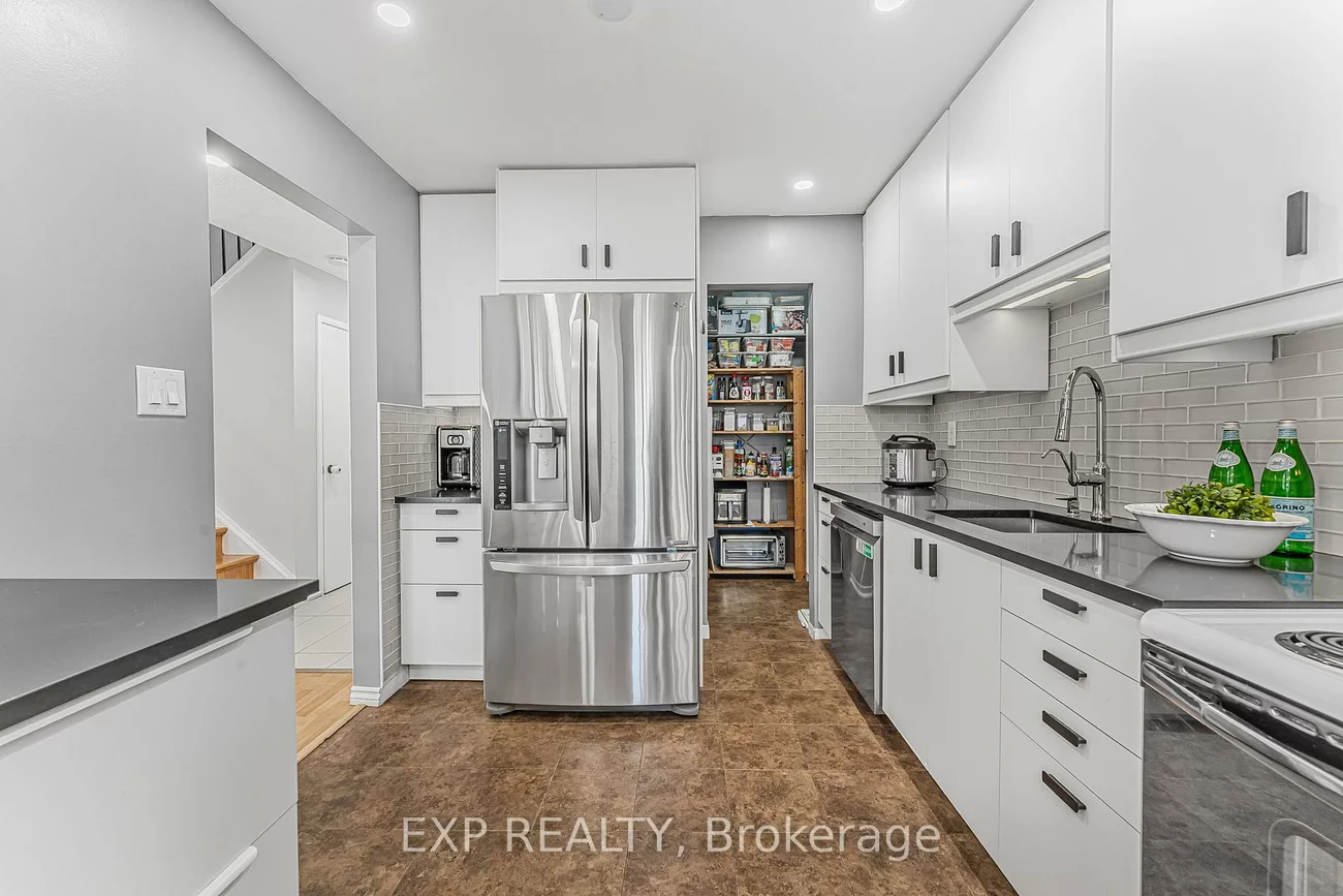 6797, Formentera, Meadowvale, Mississauga