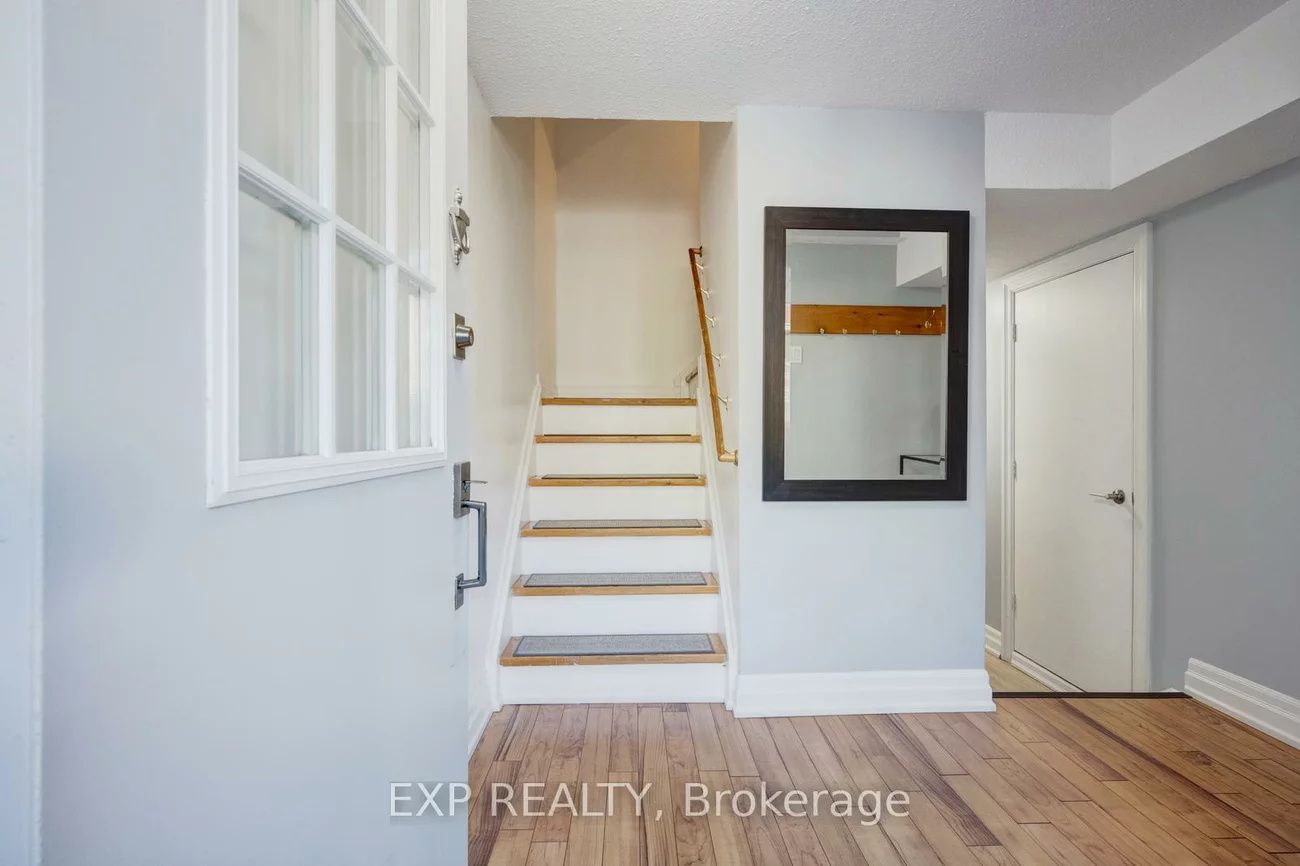 915, Inverhouse, Clarkson, Mississauga