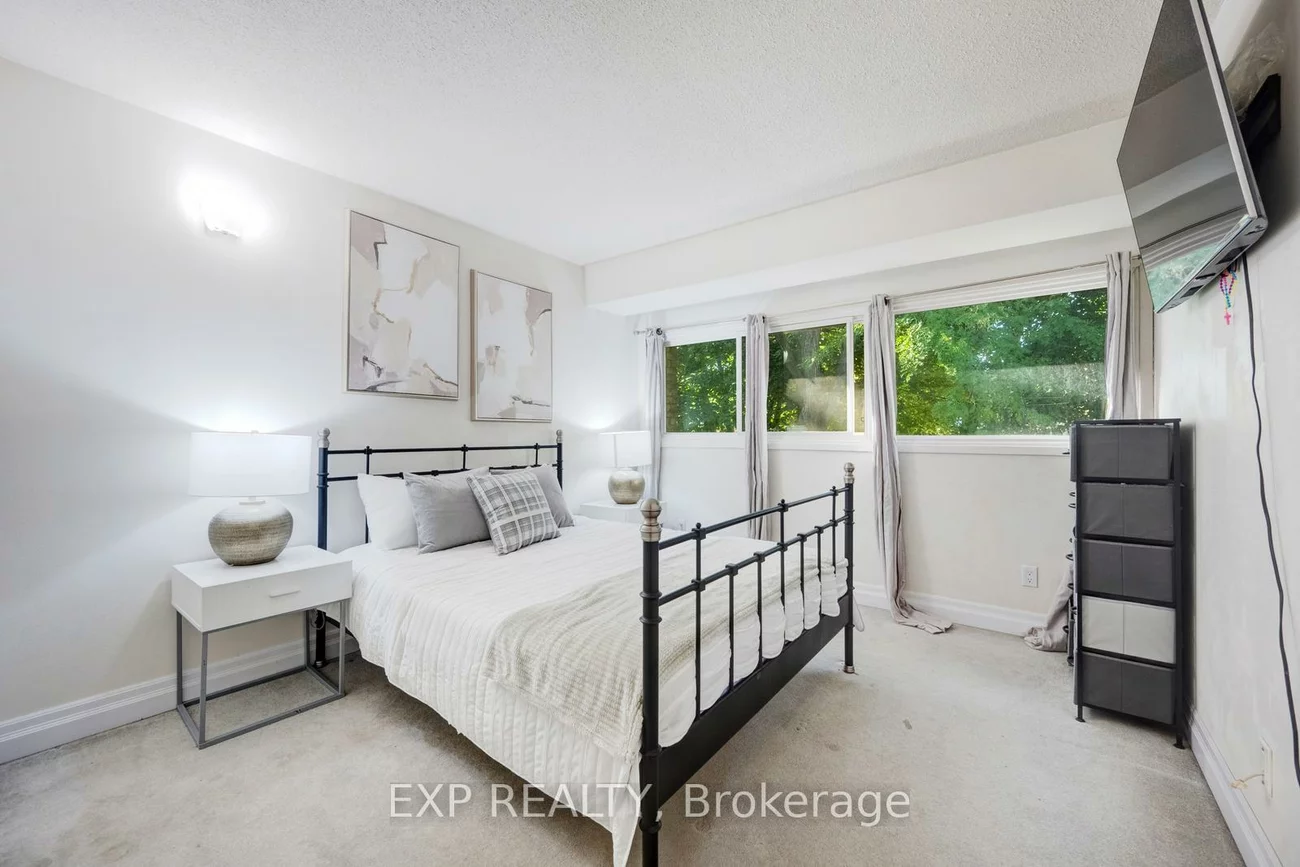 915, Inverhouse, Clarkson, Mississauga