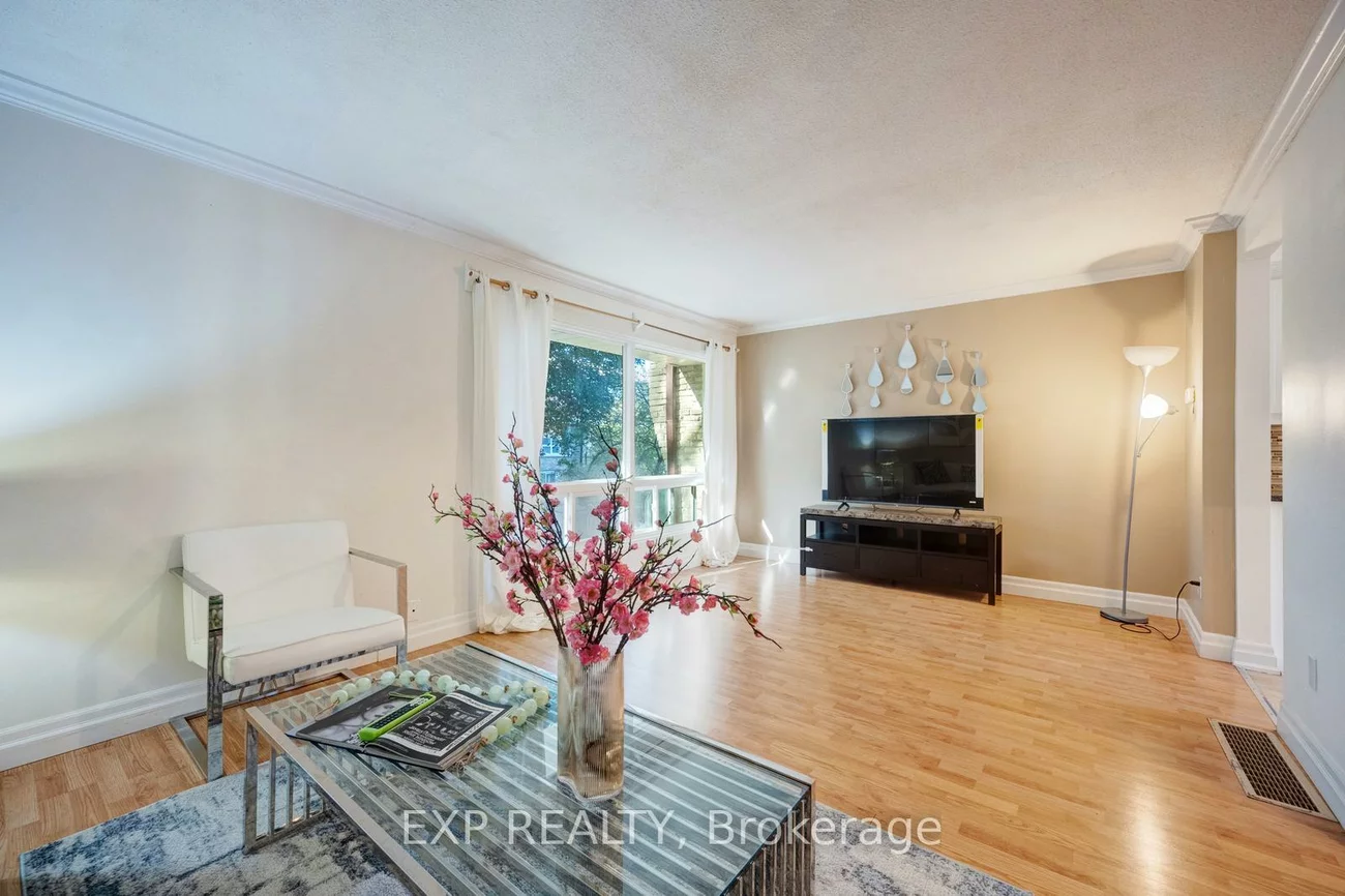 915, Inverhouse, Clarkson, Mississauga