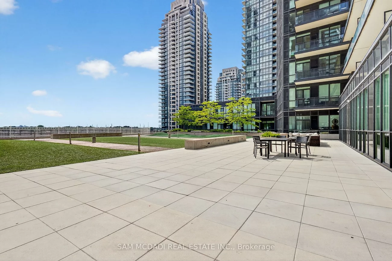 4011, Brickstone, City Centre, Mississauga