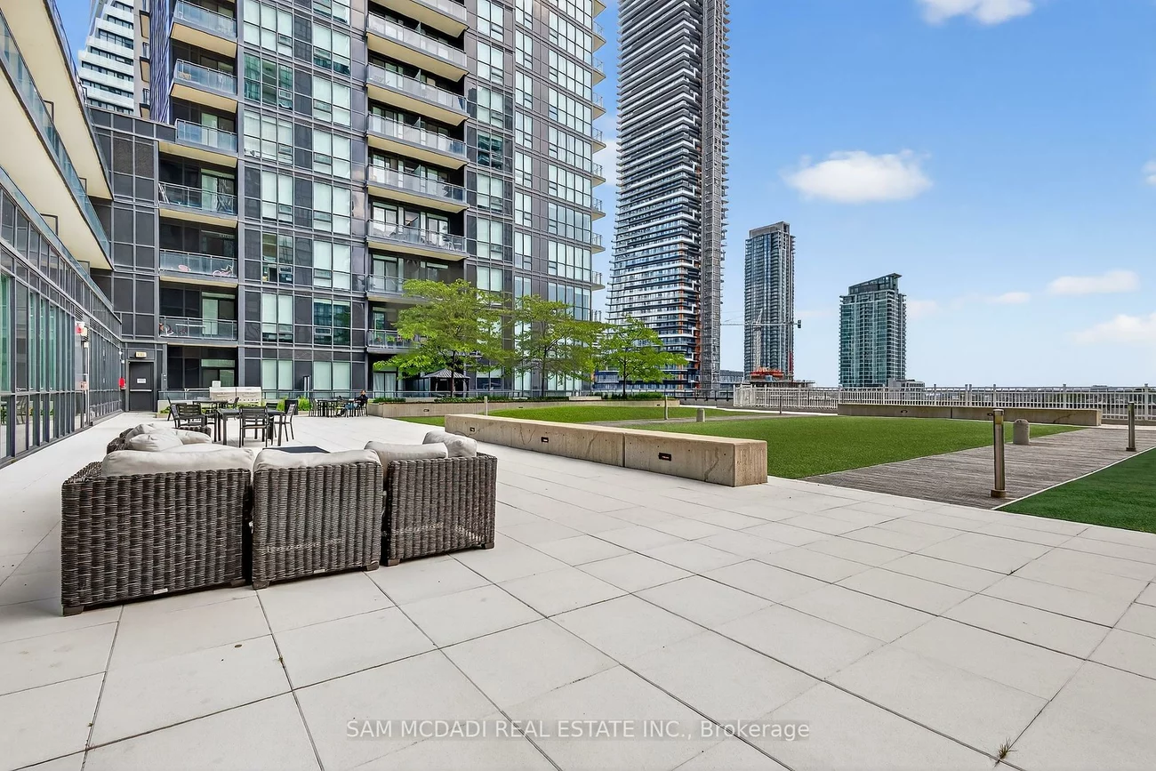 4011, Brickstone, City Centre, Mississauga