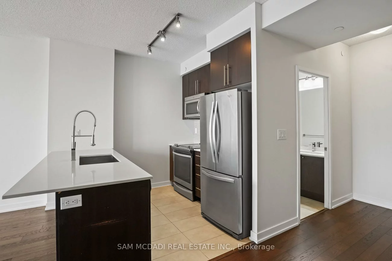 4011, Brickstone, City Centre, Mississauga