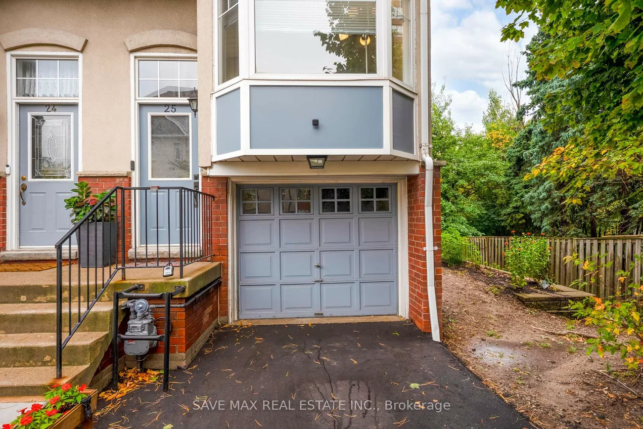 840, Dundas, Erindale, Mississauga