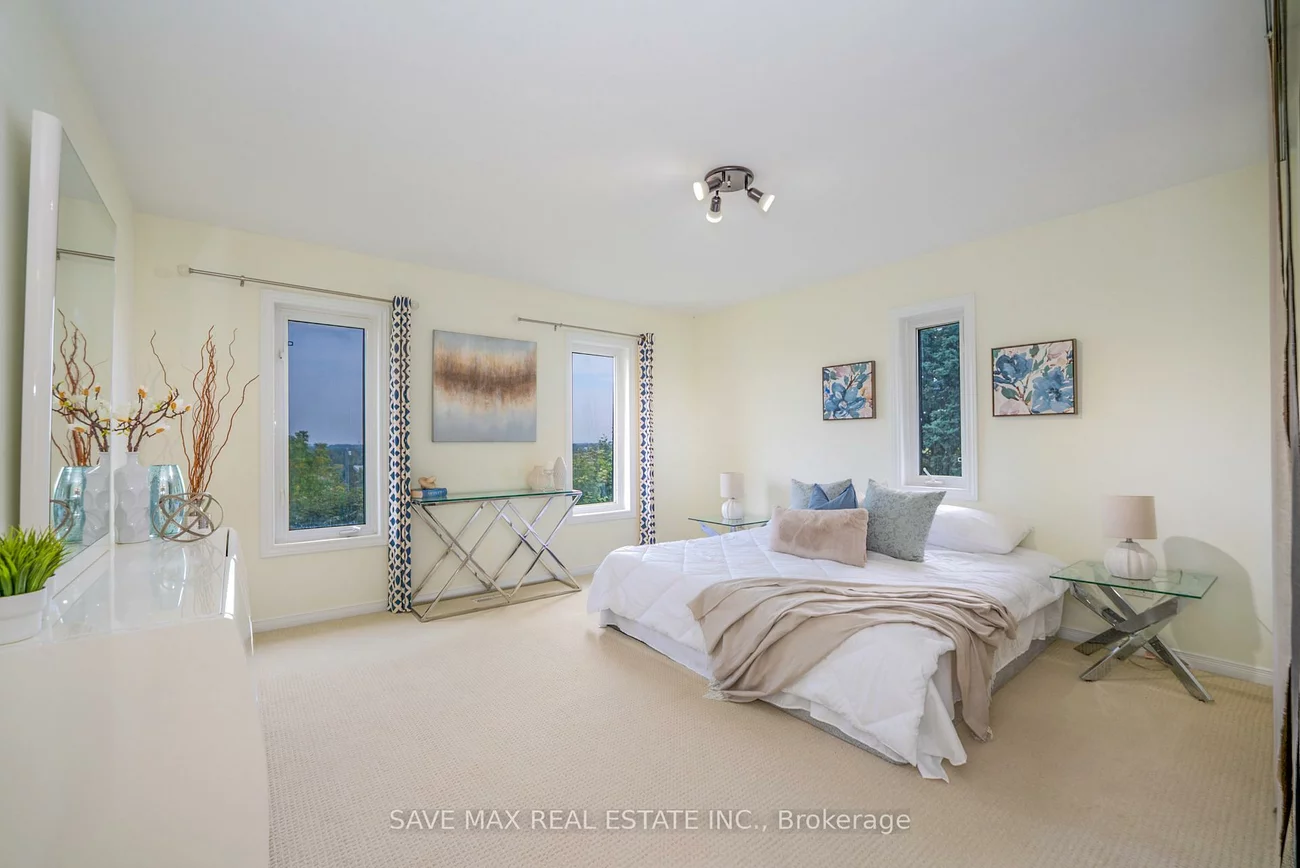 840, Dundas, Erindale, Mississauga