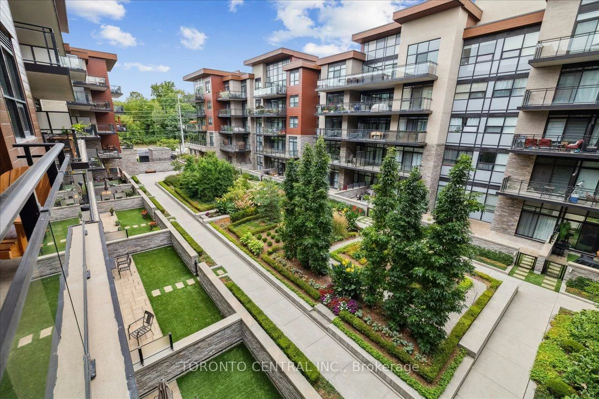 1575, Lakeshore, Clarkson, Mississauga