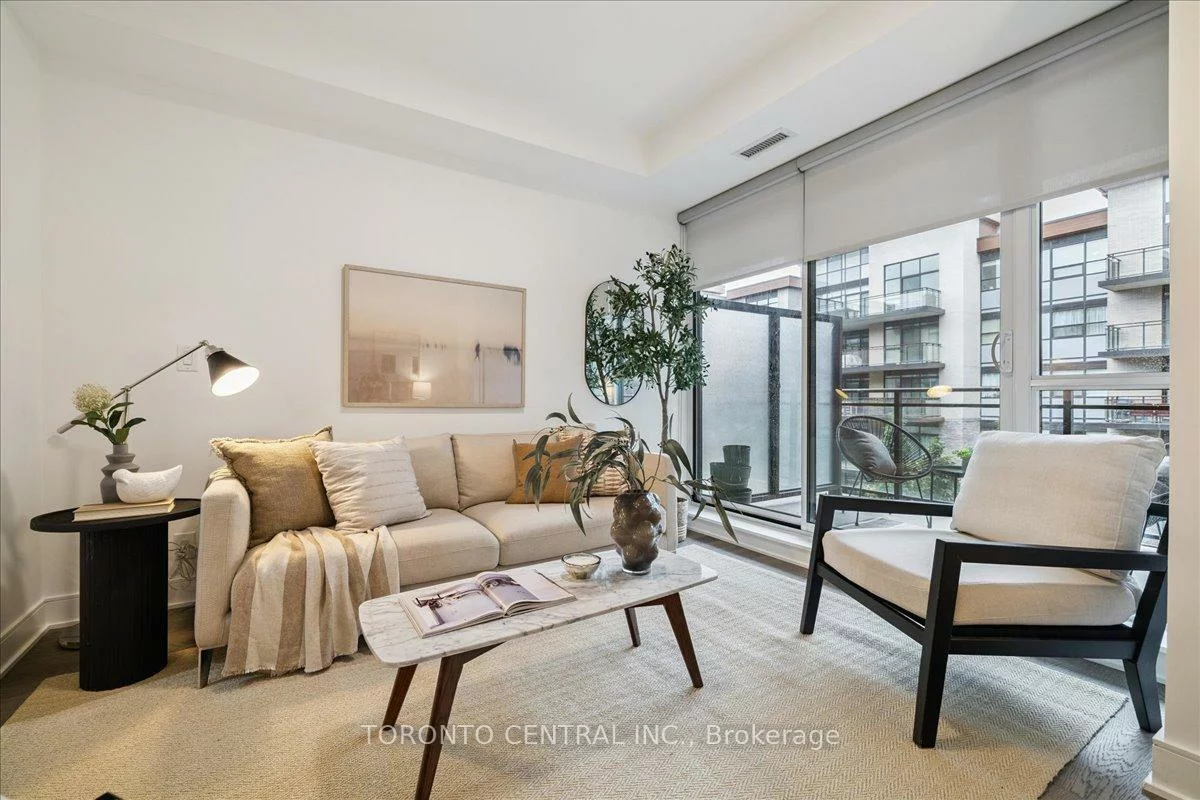 1575, Lakeshore, Clarkson, Mississauga