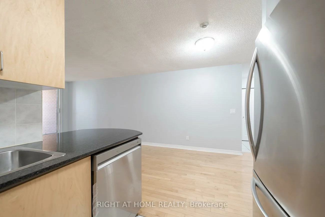 4080, Living Arts, City Centre, Mississauga
