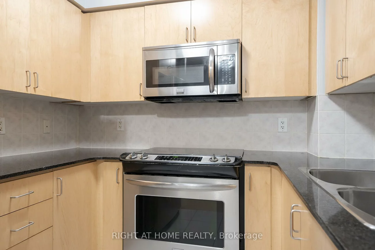 4080, Living Arts, City Centre, Mississauga